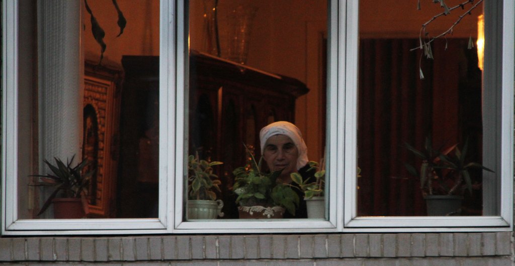 observing-the-observant-woman-in-window-GEX_3955.jpg